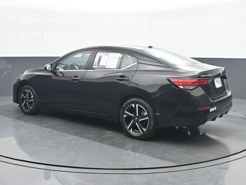 Used 2024 Nissan Sentra SV FWD image 4