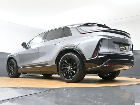 Used 2024 Cadillac Lyriq Luxury AWD/4WD image 56