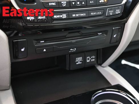 Used 2019 Honda Pilot Touring image 20