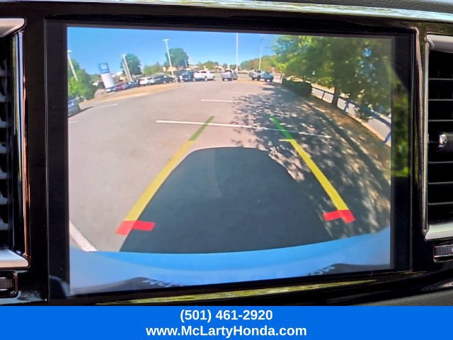 Used 2024 Chrysler Pacifica Touring-L FWD image 25