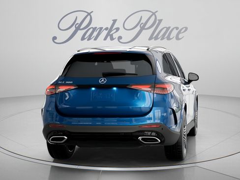 Certified 2026 Mercedes-Benz GLC 300 image 18