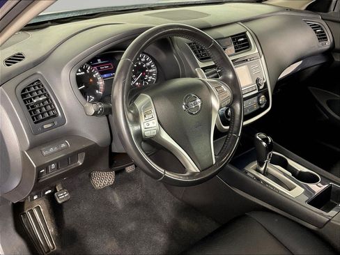Used 2018 Nissan Altima 2.5 SR FWD image 17