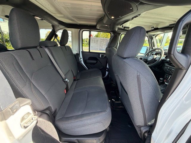 Used 2024 Jeep Wrangler Unlimited AWD/4WD image 37