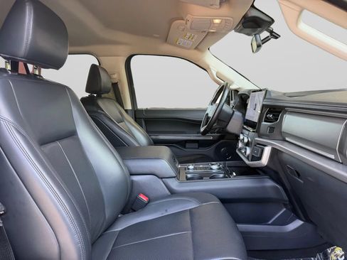 Used 2024 Ford Expedition Max XLT AWD/4WD image 35