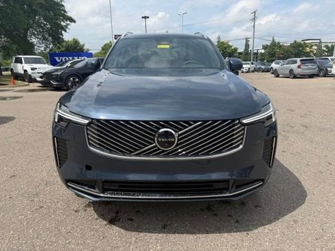 Used 2026 Volvo XC90 B6 Plus w/ Protection Package Premier AWD/4WD image 2
