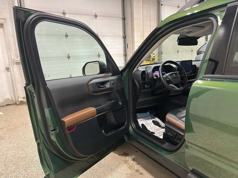 Used 2023 Ford Bronco Sport Outer Banks w/ Tech Package image 9