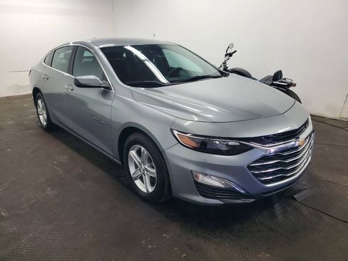Used 2024 Chevrolet Malibu LS FWD image 3