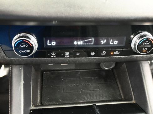 Used 2023 Mitsubishi Outlander ES image 24