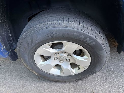 Used 2025 RAM 1500 Big Horn AWD/4WD image 10