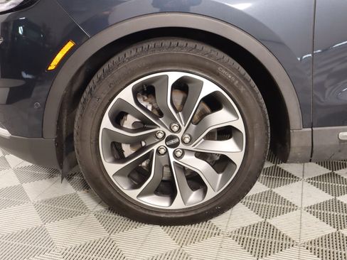 Used 2022 Lincoln Nautilus Reserve w/ Equipment Group 201A image 18