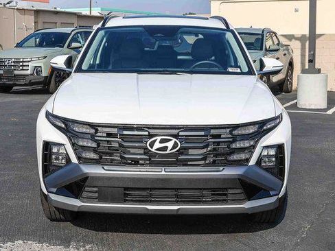 New 2026 Hyundai Tucson SEL FWD image 2
