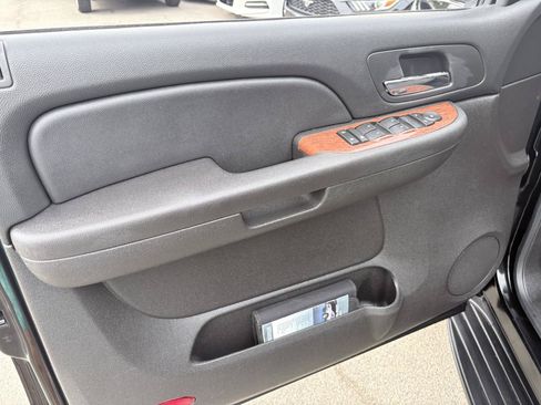 Used 2008 GMC Yukon SLE AWD/4WD image 23