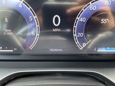 Used 2025 Jeep Grand Cherokee L Laredo AWD/4WD image 19