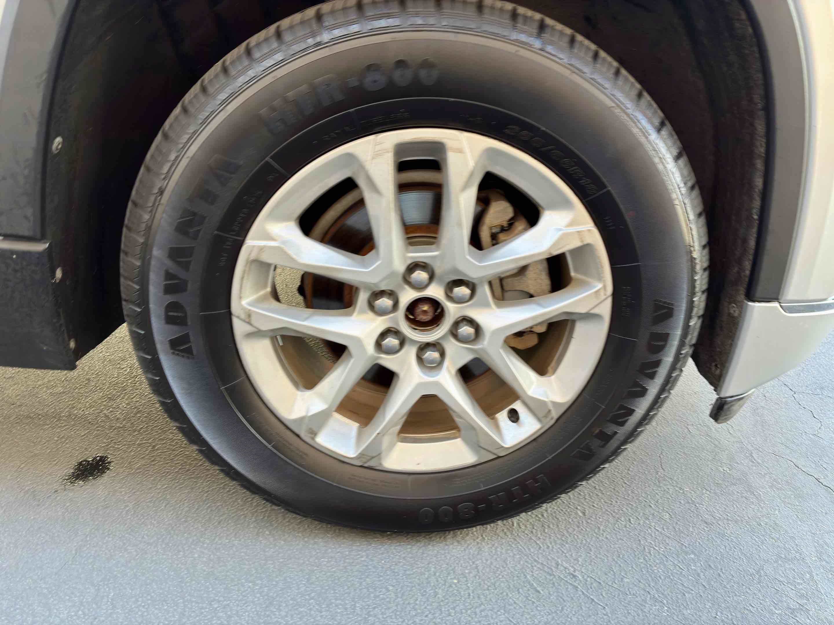 Used 2019 Chevrolet Traverse LS FWD image 12