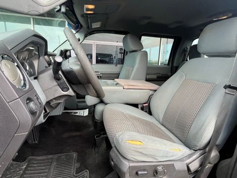 Used 2011 Ford F250 XLT w/ XLT Premium Pkg image 18