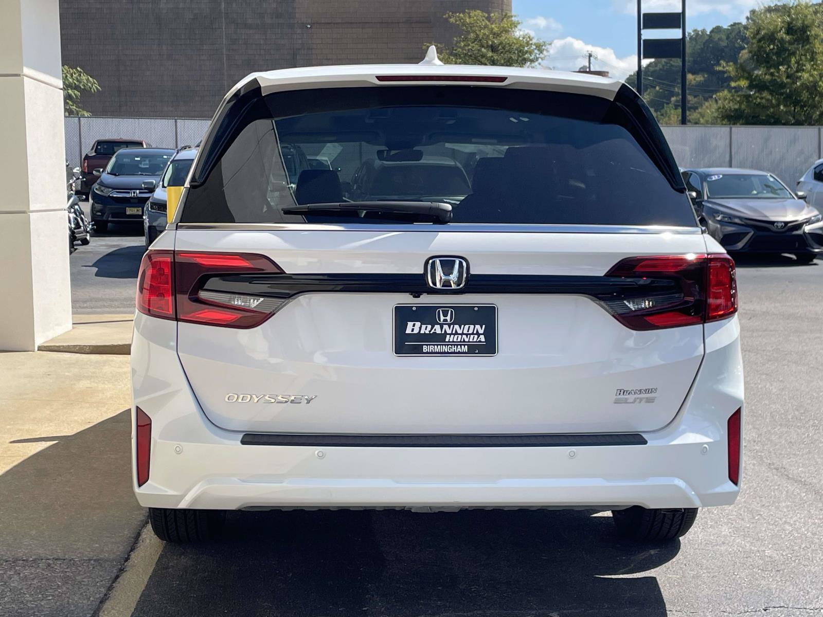 New 2027 Honda Odyssey Elite image 13