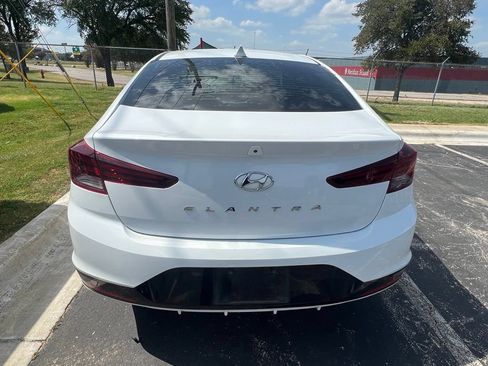 Used 2020 Hyundai Elantra Value Edition w/ Cargo Package (C1) FWD image 3
