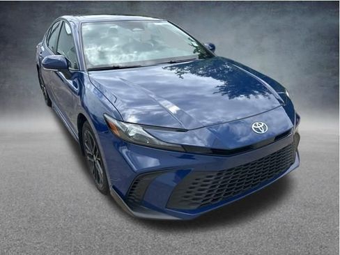Used 2026 Toyota Camry SE w/ Multimedia Upgrade Package AWD/4WD image 5