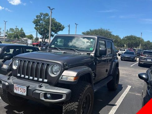 Used 2018 Jeep Wrangler Unlimited Sahara AWD/4WD image 2