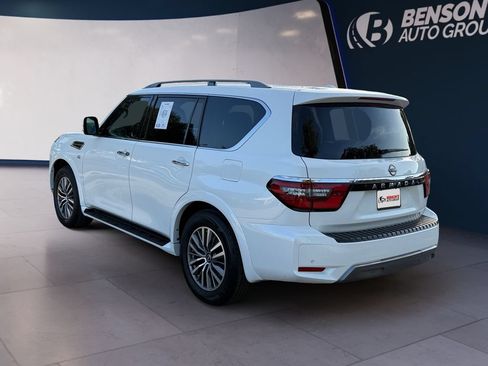 Used 2022 Nissan Armada SV w/ SV Appearance Package RWD image 3