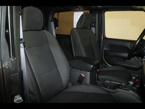 Used 2021 Jeep Wrangler Sport AWD/4WD image 25
