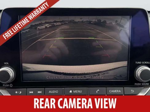 Used 2024 Nissan Altima 2.5 SR FWD image 10