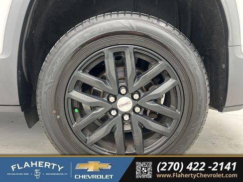 Used 2019 GMC Acadia SLT AWD/4WD image 20