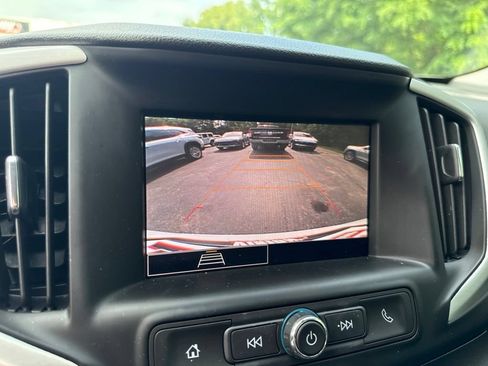 Used 2023 GMC Terrain SLE w/ Driver Convenience Package AWD/4WD image 30