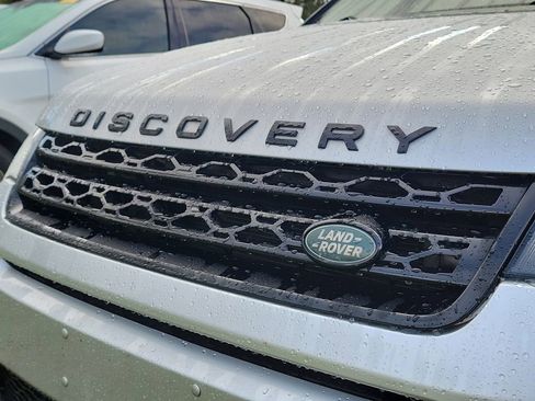 Used 2018 Land Rover Discovery Sport HSE image 3