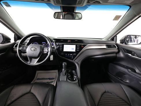 Used 2018 Toyota Camry SE FWD image 27