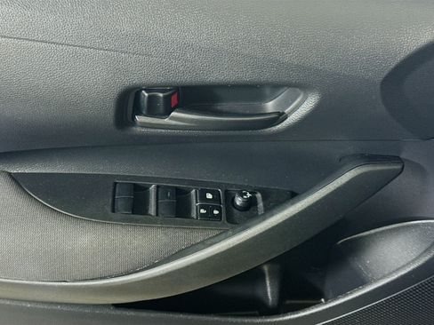 Used 2022 Toyota Corolla LE w/ LE Convenience Package FWD image 24