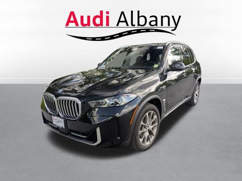 Used 2025 BMW X5 xDrive50e w/ Premium Package AWD/4WD image 1
