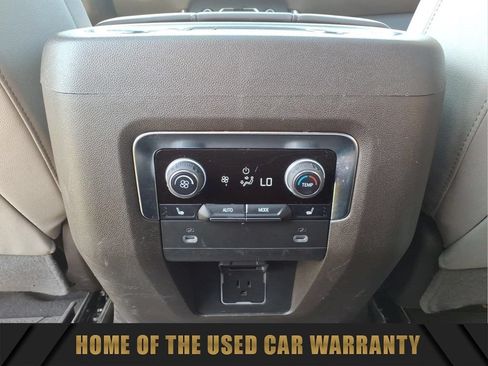 Used 2023 Chevrolet Suburban LT w/ Luxury Package AWD/4WD image 29