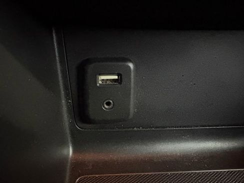 Used 2017 GMC Canyon SLE w/ SLE Convenience Package image 14