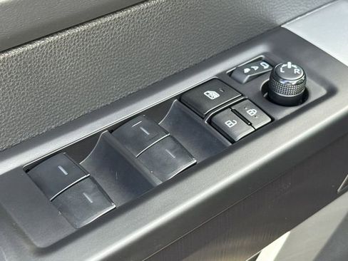 Used 2024 Toyota Sequoia Platinum AWD/4WD image 22