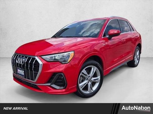 Used 2020 Audi Q3 2.0T Premium w/ Convenience Package AWD/4WD image 1