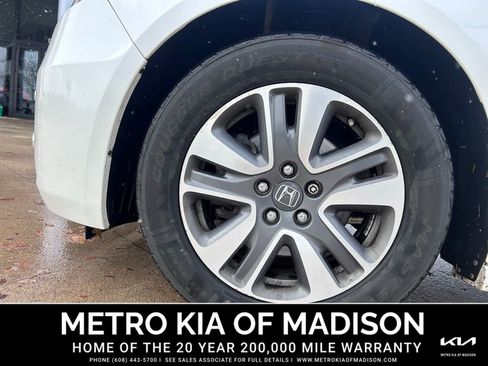 Used 2016 Honda Odyssey Touring Elite image 9