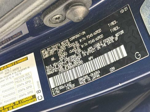 Certified 2022 Toyota 4Runner Limited AWD/4WD image 11