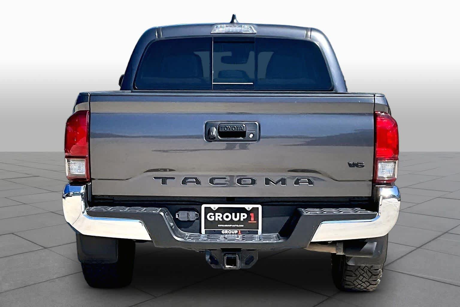 Used 2023 Toyota Tacoma SR5 RWD image 5