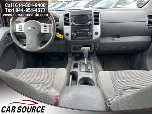 Used 2018 Nissan Frontier SV image 15