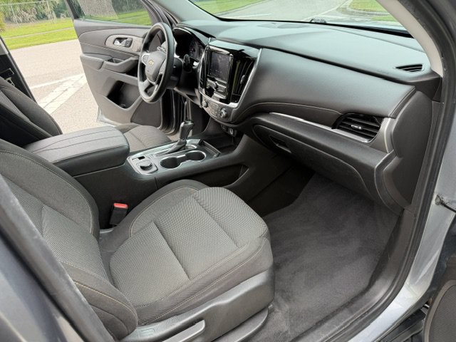 Used 2020 Chevrolet Traverse LS FWD image 16