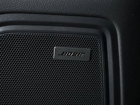 New 2026 Porsche Macan image 7