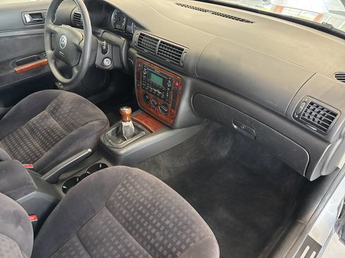 Used 2003 Volkswagen Passat GLS image 32