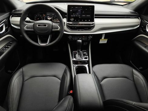 New 2026 Jeep Compass Limited AWD/4WD image 10