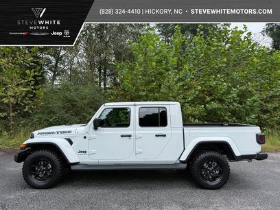 New 2025 Jeep Gladiator Sport