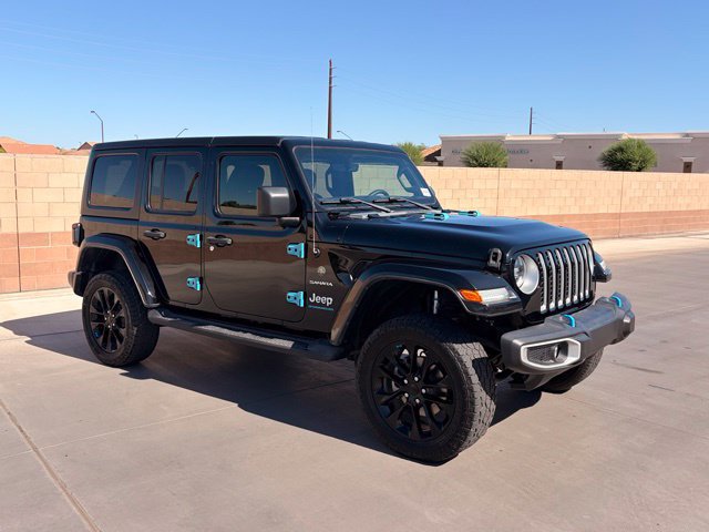Used 2023 Jeep Wrangler Unlimited Sahara AWD/4WD image 4