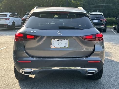 Certified 2025 Mercedes-Benz GLA 250 image 8