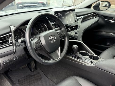 Used 2022 Toyota Camry XSE image 21