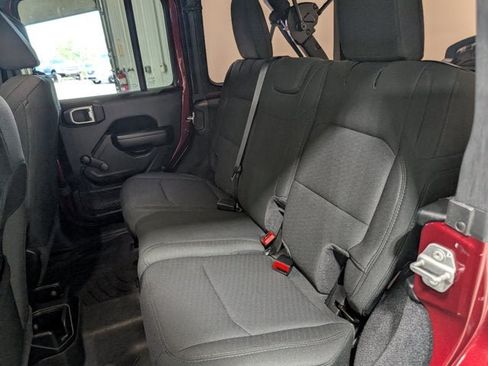 Used 2021 Jeep Wrangler Unlimited Sport AWD/4WD image 17