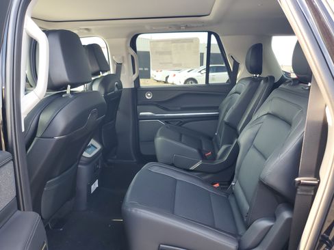 New 2026 Lincoln Navigator L Reserve AWD/4WD image 27